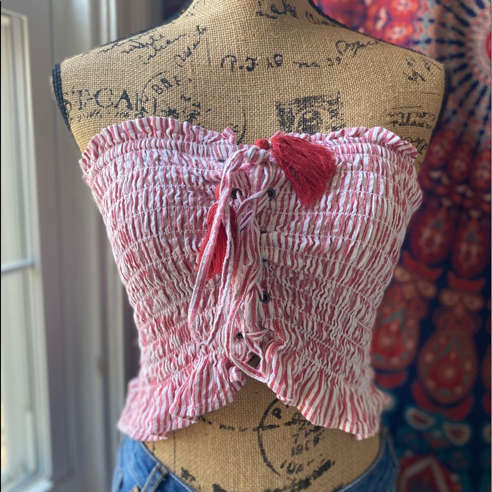 Cute Pink and White Bandeau Crop Top 🦋